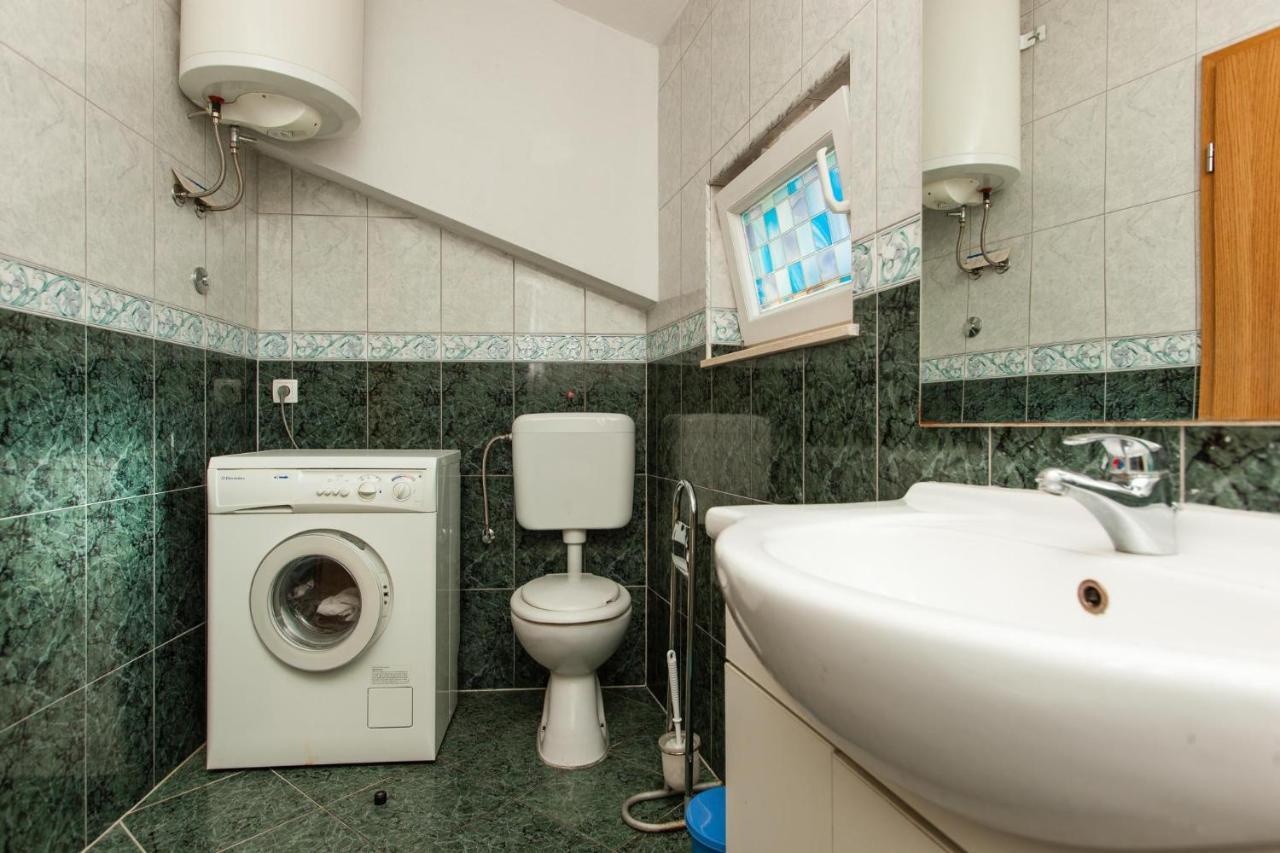 Holiday Home Beata Трогір Екстер'єр фото