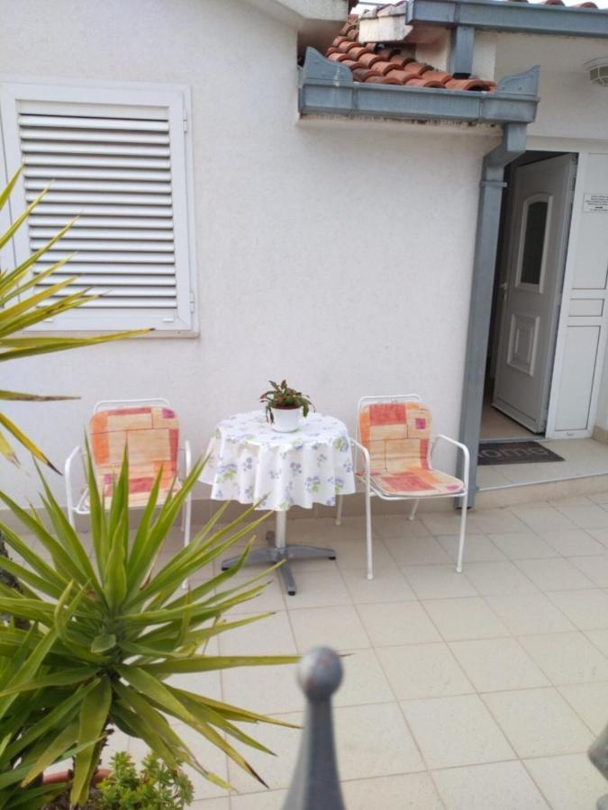 Holiday Home Beata Трогір Екстер'єр фото